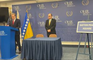 Američki kongresmen Mike Turner pohvalio ulogu visokog predstavnika u BiH: mir od Dejtona i šta to znači Američki kongresmen Mike Turner pohvalio ulogu visokog predstavnika u BiH: mir od Dejtona i šta to znači