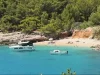 Skrivena uvala na Braču privlači ljubitelje mira: Spilice nude drugačije lice Jadrana